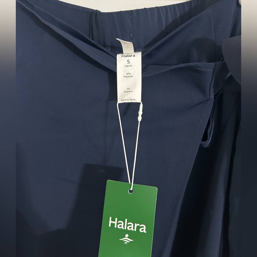 HALARA Elegant Navy Wide-Leg Pants - Picture 6 of 11